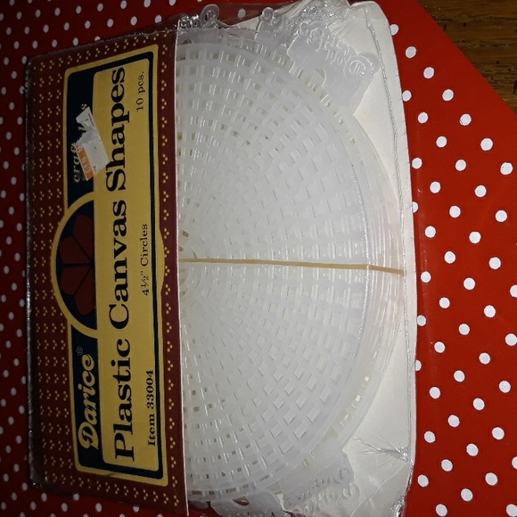 Vintage Plastic Canvas Shapes for Needlepoint still in original 1988 packaging. - Picture 6 of 6